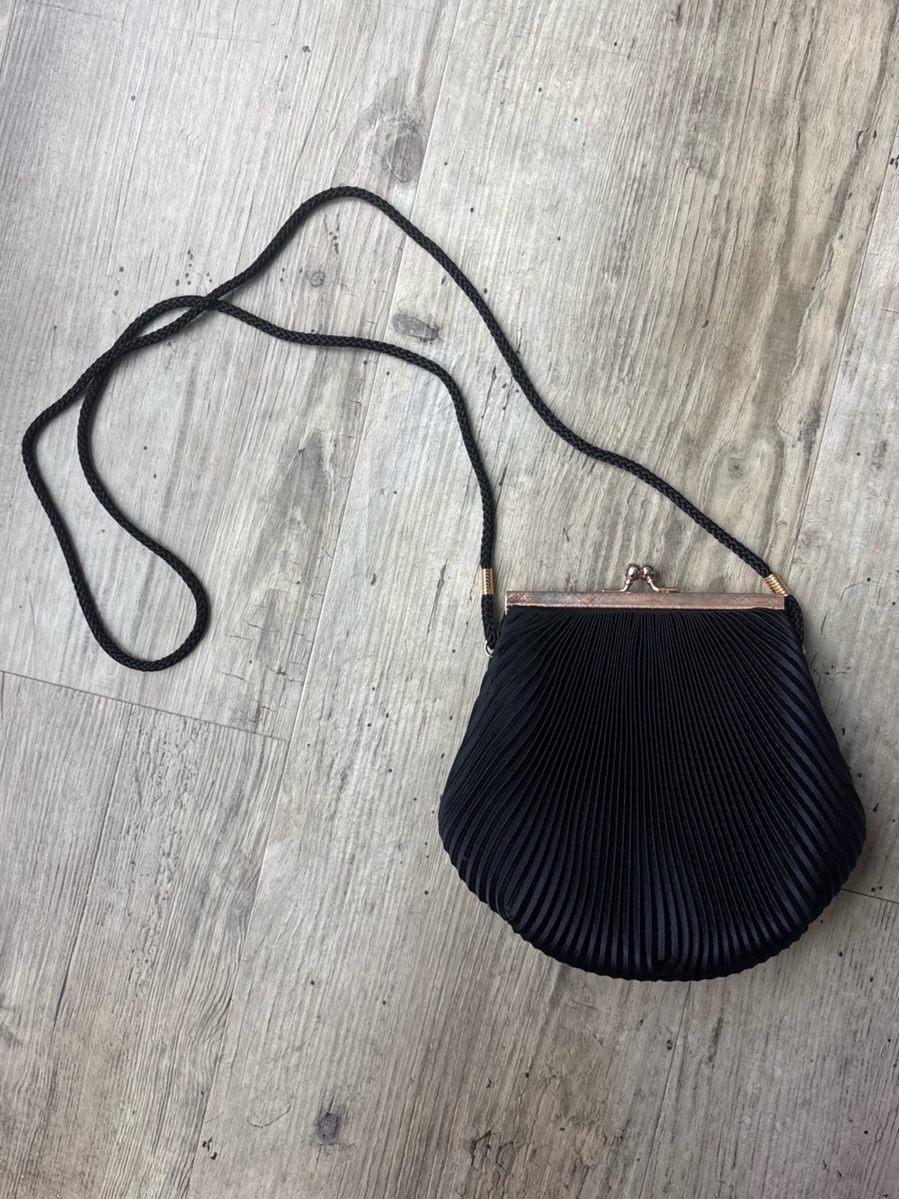 Source Unknown Black Pleated Crossbody with Braided Strap and Rose Gold Frame